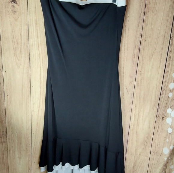 White House Black Market Strapless Dress With White Trim Bodice and White Hem - Picture 1 of 12